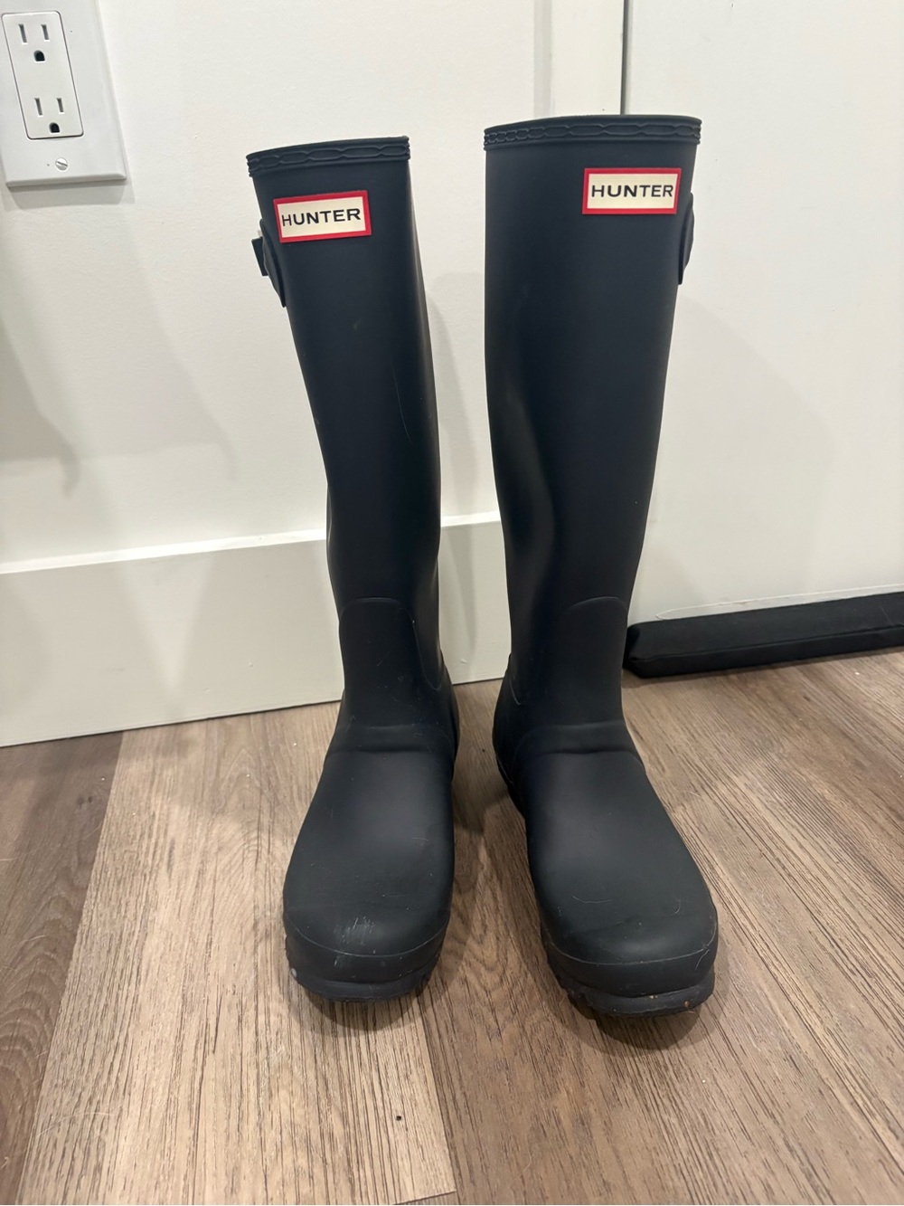 Matte black tall Hunter rain boots size 7